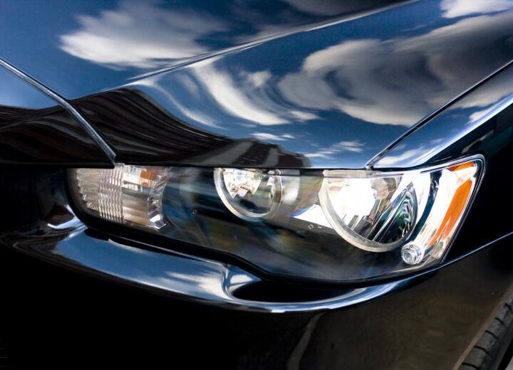 How to prevent car headlights from fogging up